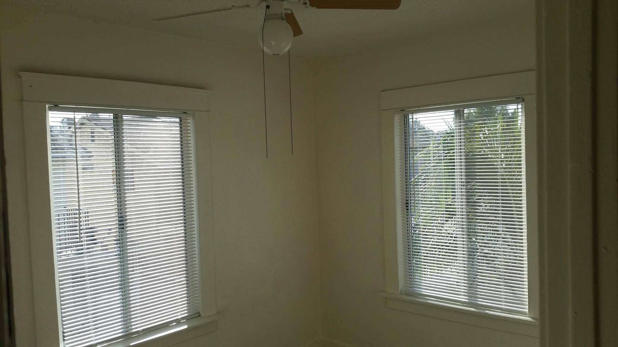 Back bedroom - 826 E 10th St