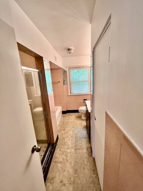 Building Photo - 4827 Knoxville Ave