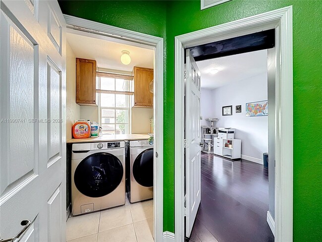 Building Photo - 14097 SW 51st Ln