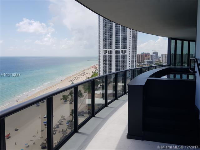 Building Photo - 18555 Collins Ave