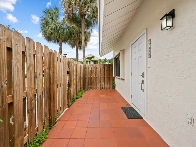 Building Photo - 3344 NW 103rd Ave