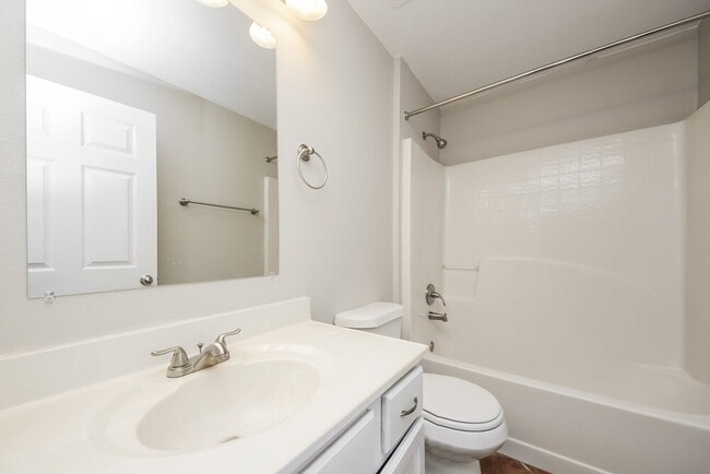 Building Photo - 11737 Pethrick Dr