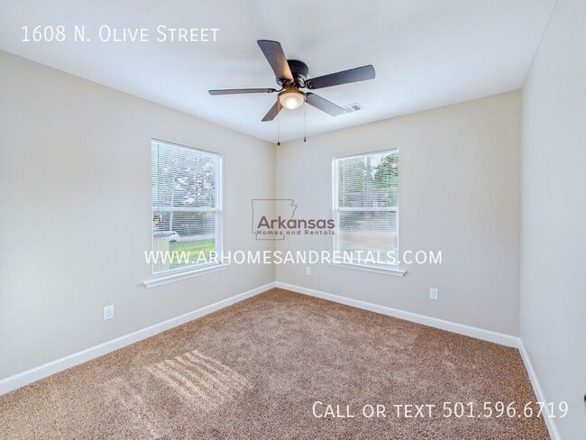 Building Photo - 1608 N Olive St