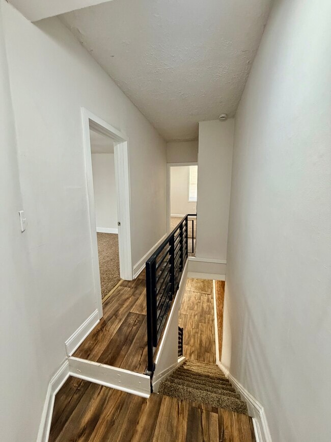 Building Photo - 2814 Helen St