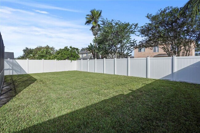 Building Photo - 25725 Aldus Dr