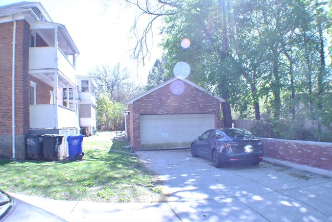Building Photo - 3 Portina Rd