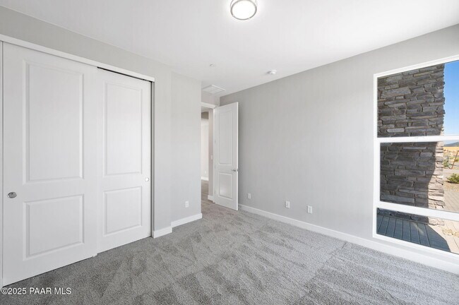 Building Photo - 1326 Rockwood Dr