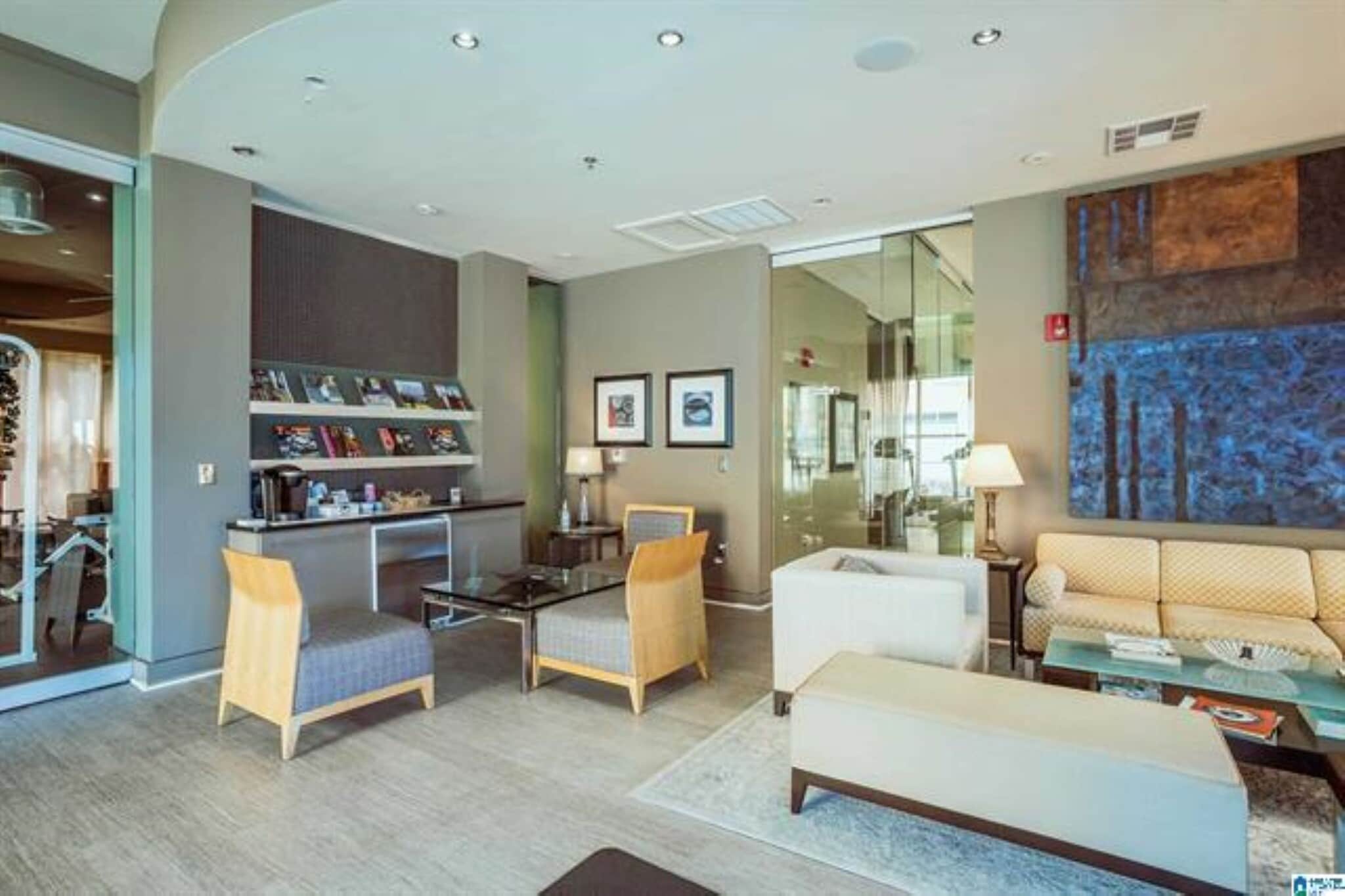 Club Room - Free Coffee/Tea - 2020 5th Ave S