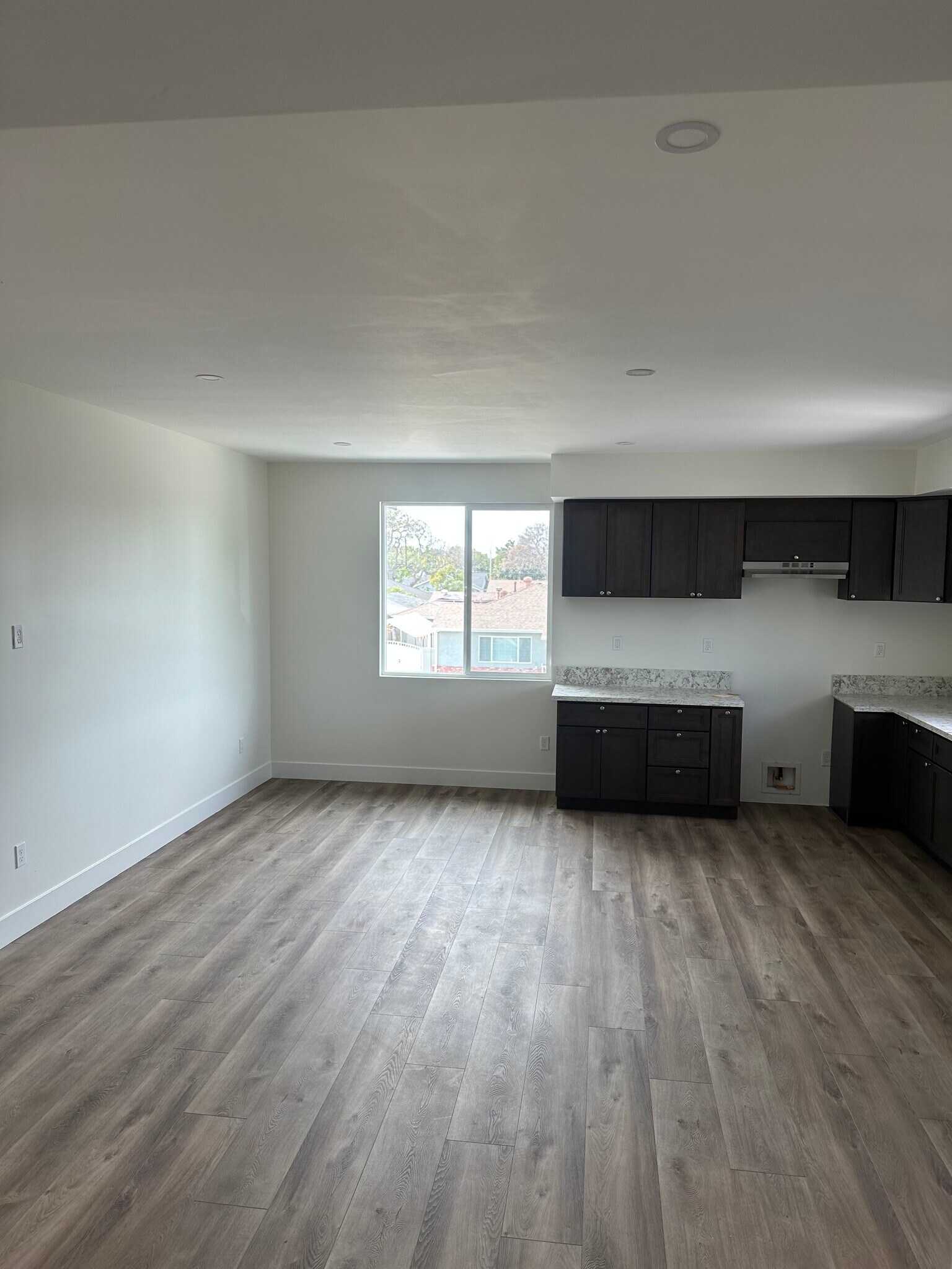 Building Photo - 14502 Graystone Ave