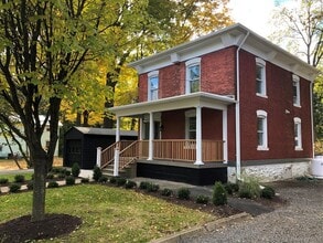 Building Photo - 34 Garden St