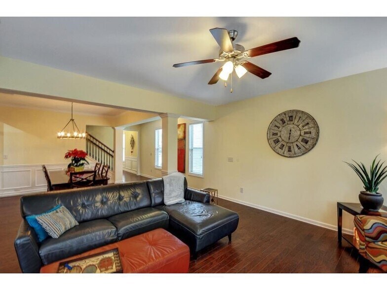 Building Photo - 6035 Falls Landing Dr