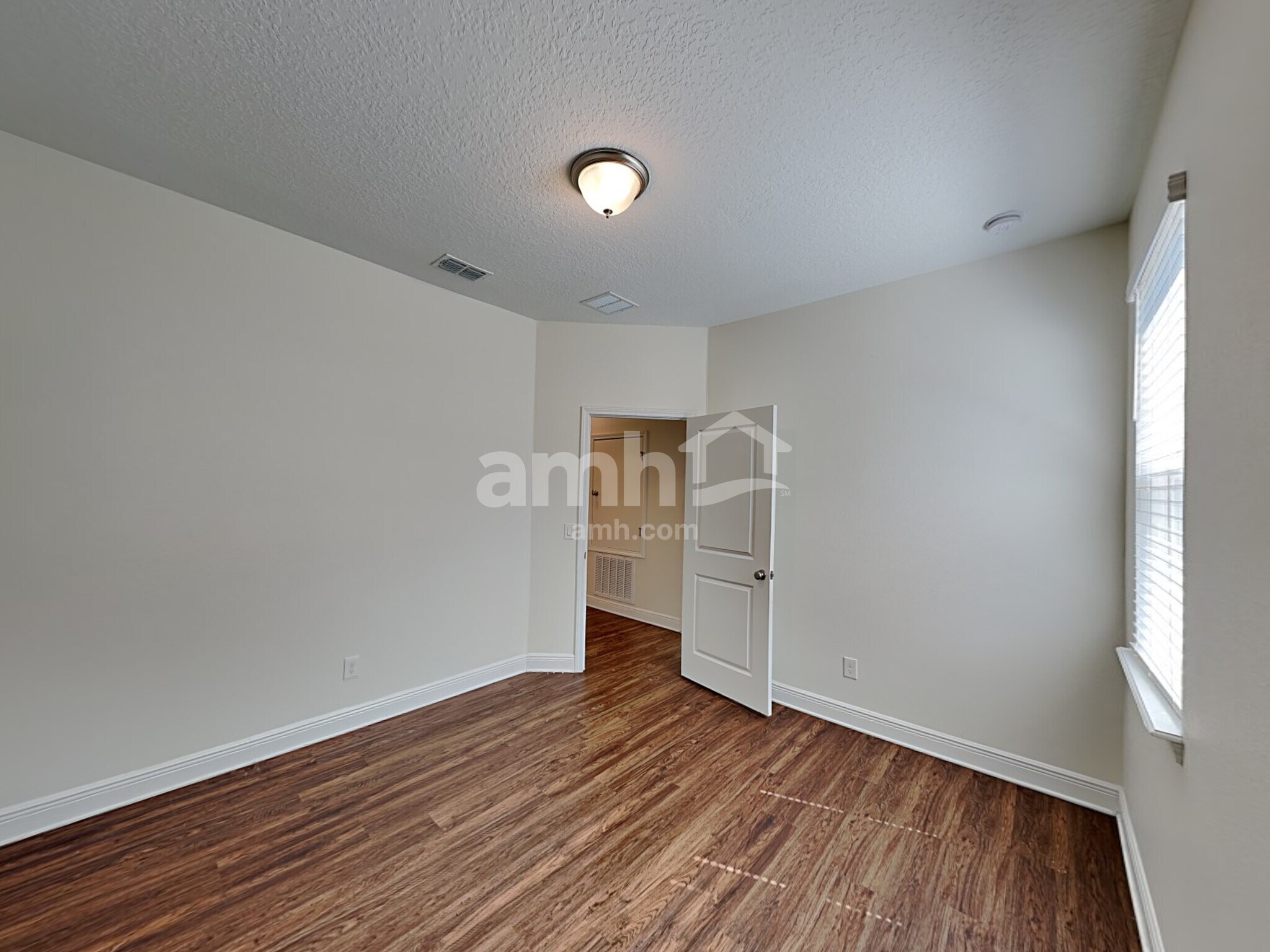 Building Photo - 1306 Celery Ave