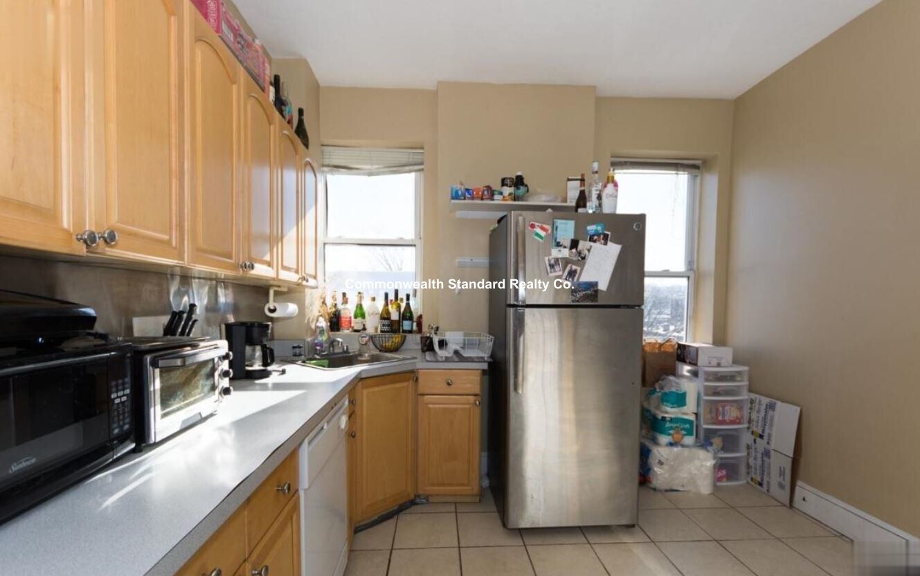 Building Photo - 17 Highgate St