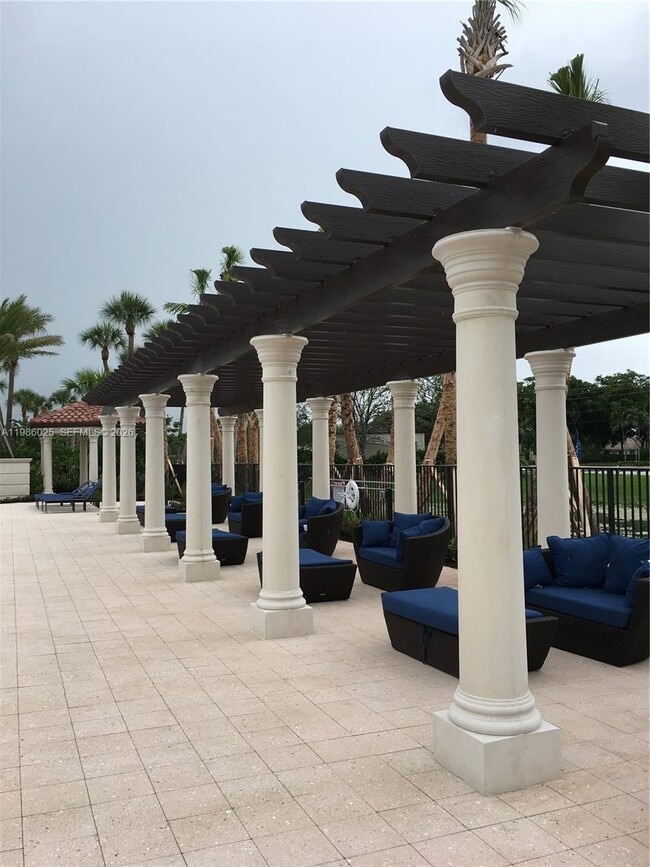 Building Photo - 1501 SW 113th Ave