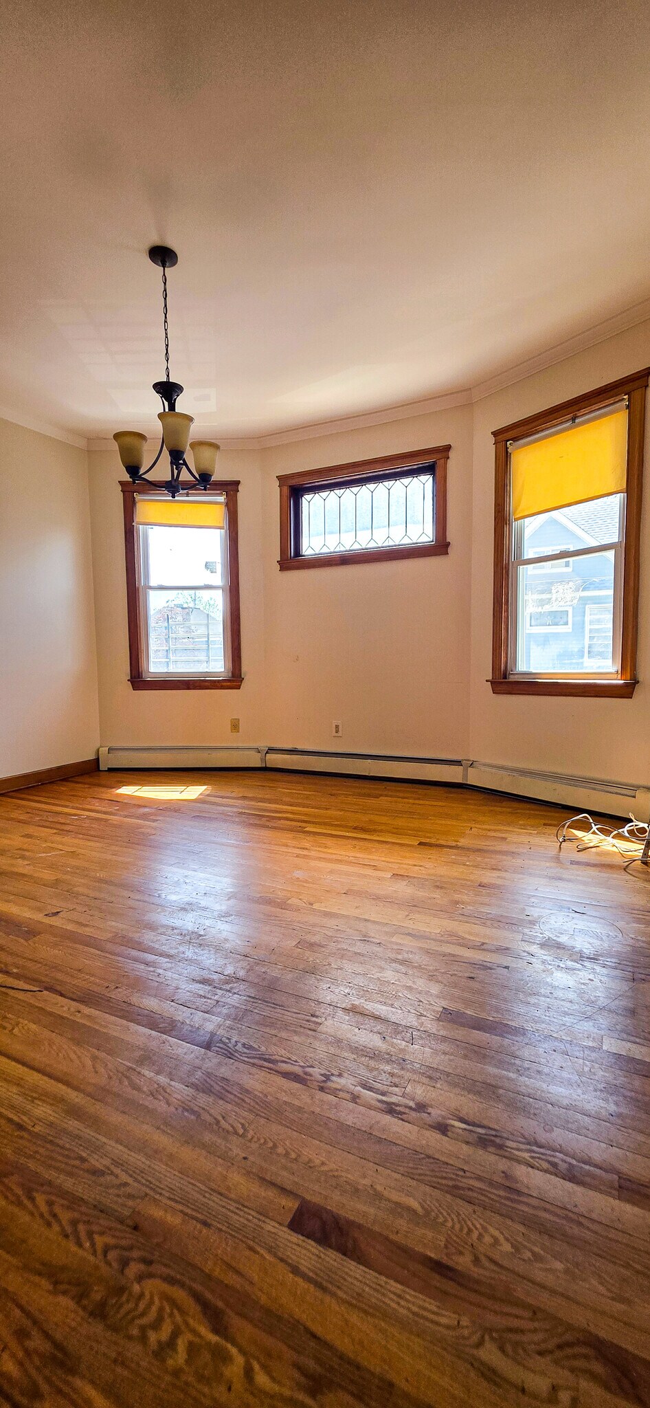 Building Photo - 97 Elm St