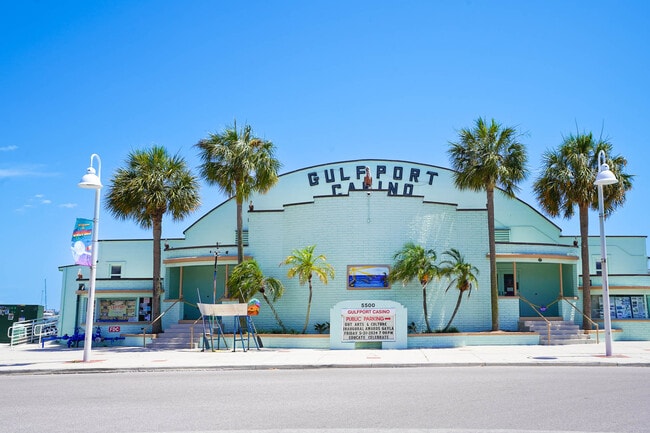 Building Photo - 1826 58th St S