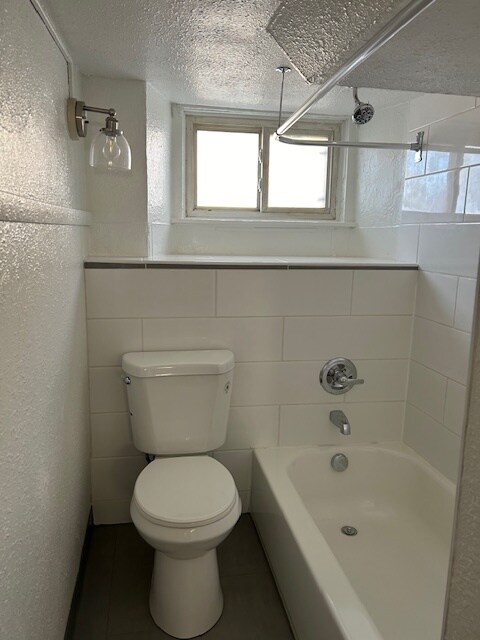 Building Photo - 1518 7th Ave