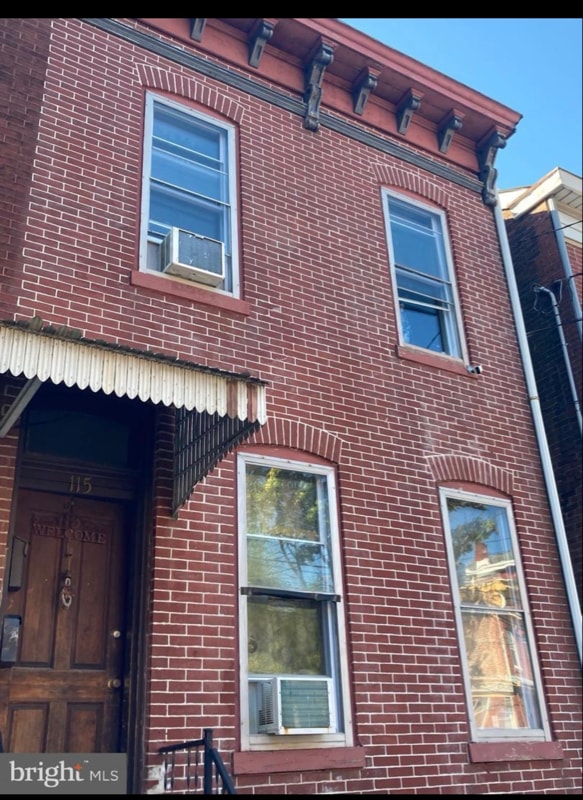 Building Photo - 115 Pearl St