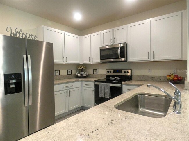 Building Photo - 17014 Oval Rum Dr