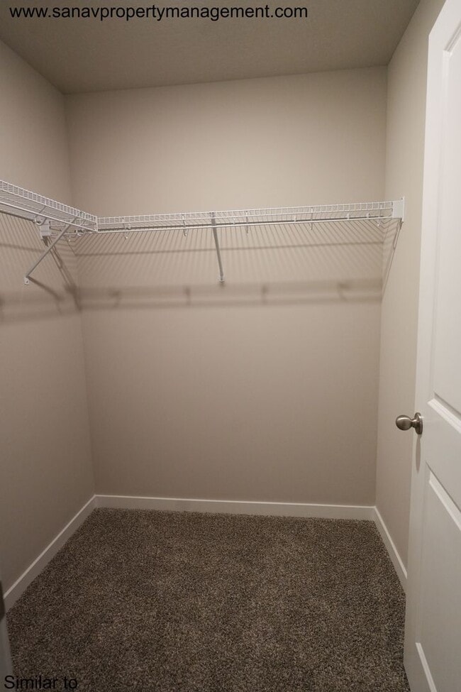 Building Photo - Townhome in Prime Ankeny Location