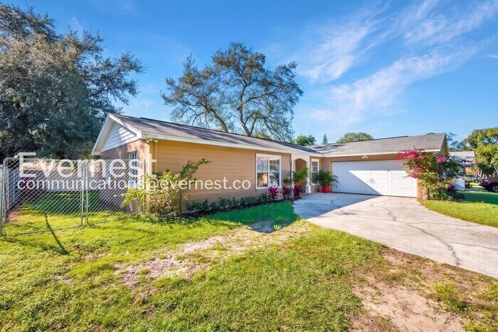 Building Photo - 502 El Camino Real S