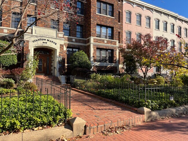 Building Photo - 644 Massachusetts Ave NE