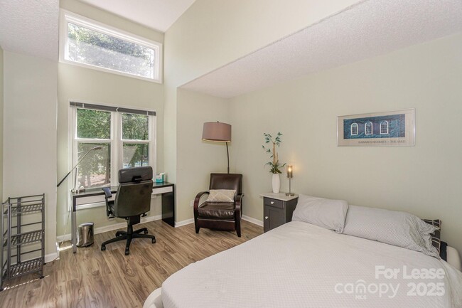 Building Photo - 642 Portside Dr