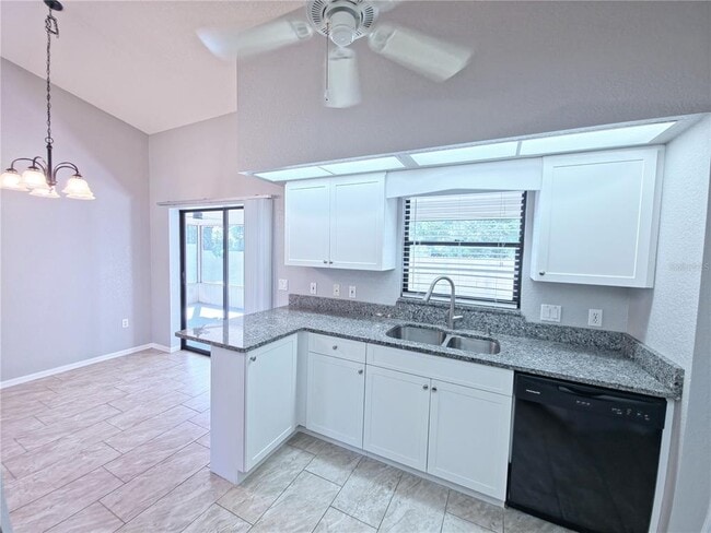 Building Photo - 920 Tanager Rd