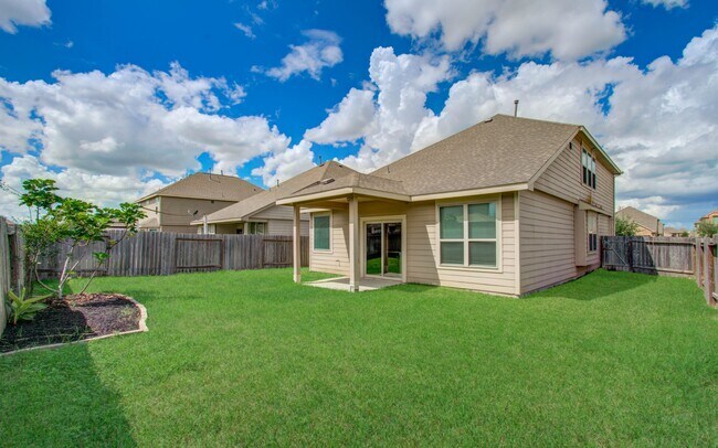 Building Photo - 17139 Devon Dogwood Trail