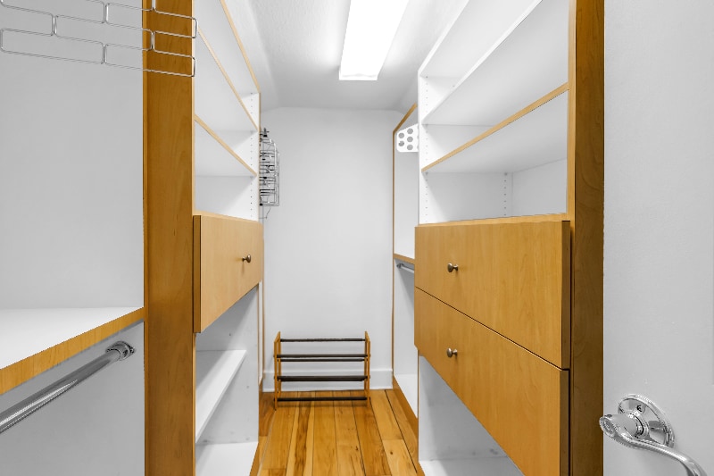 Building Photo - 2605 Pass a Grille Way