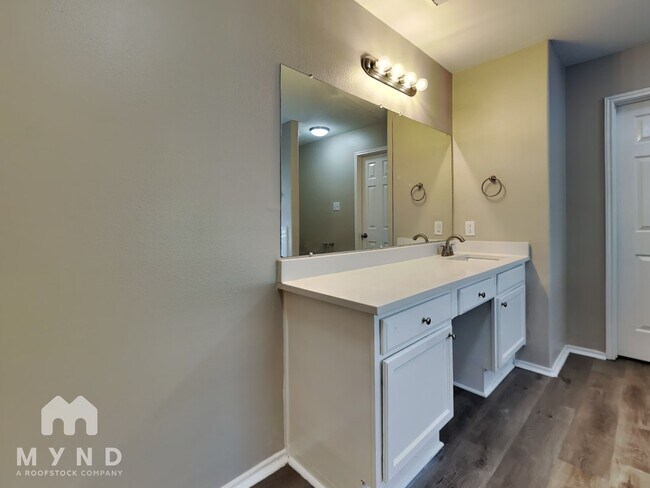 Building Photo - 5114 Bright Oak Ct