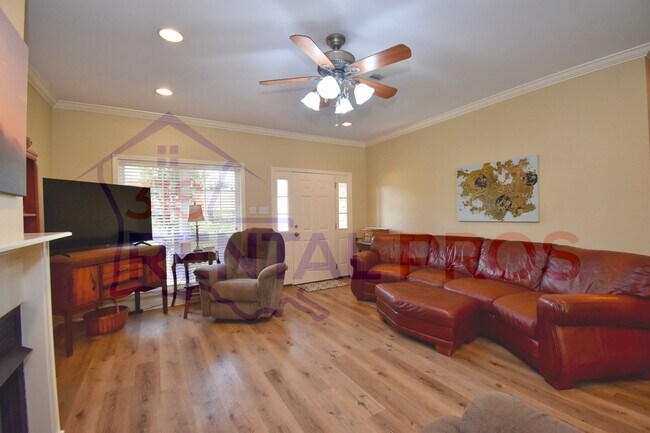 Building Photo - 3 Bed 2 Bath Home in Ruston!