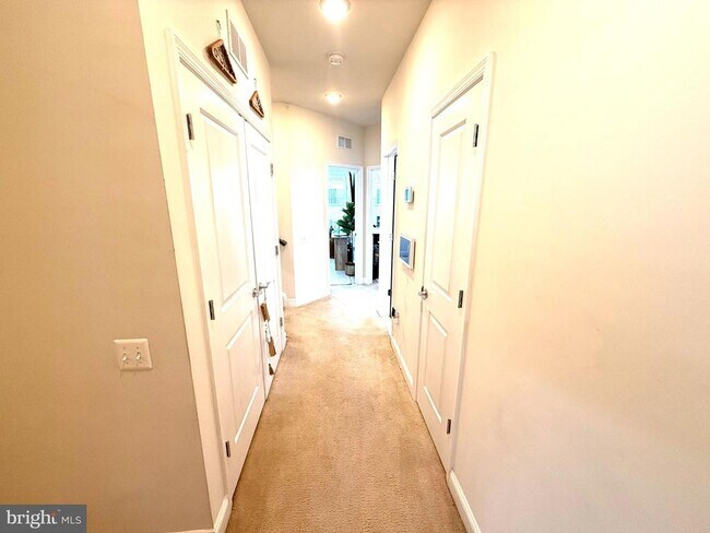 Building Photo - 17351 Redshank Rd