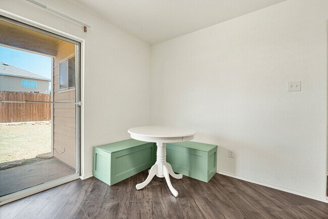 Building Photo - Cozy 3 Bedroom Home in Far West San Antonio!
