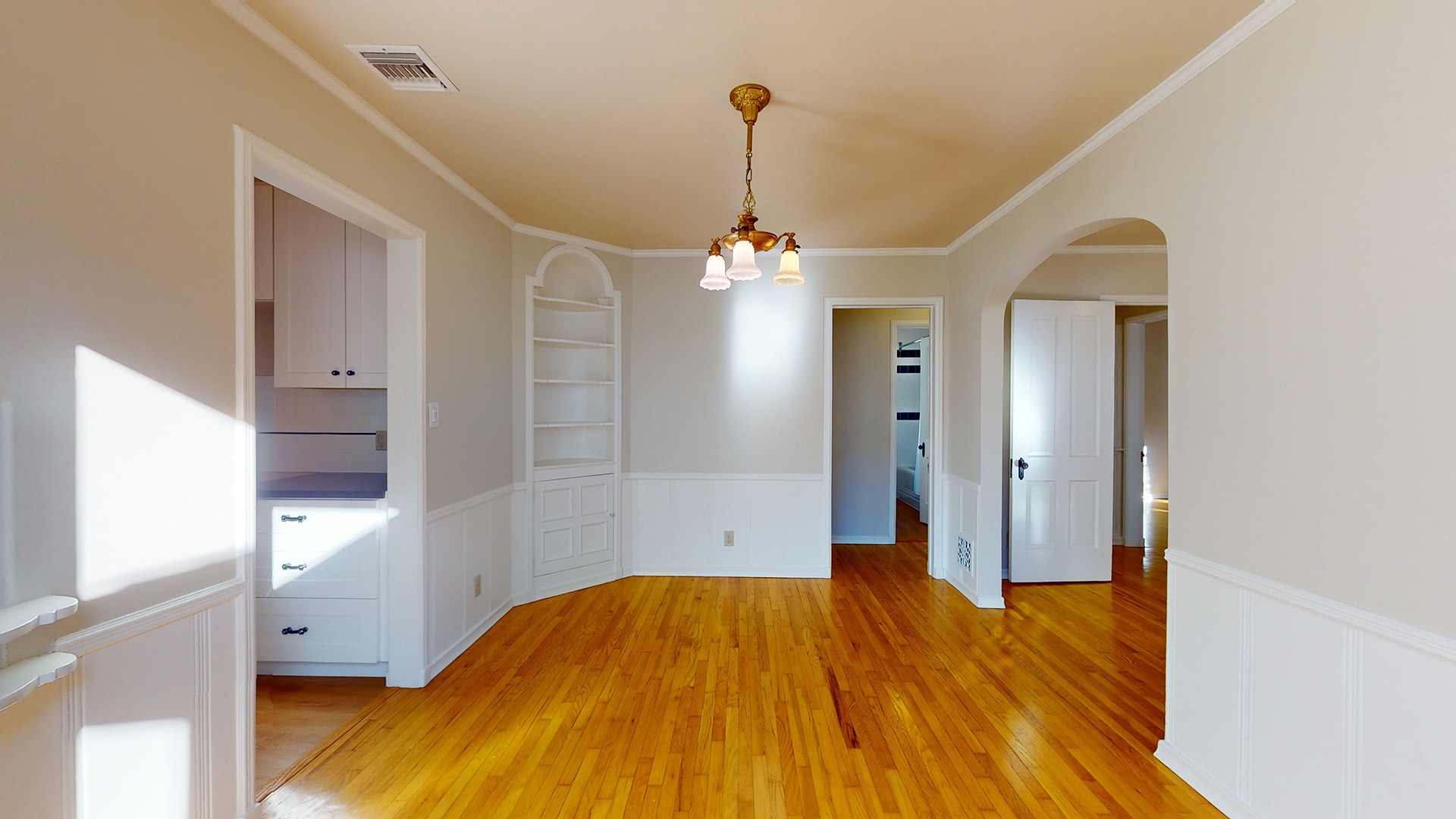 Dining Room - 587 Prescott St