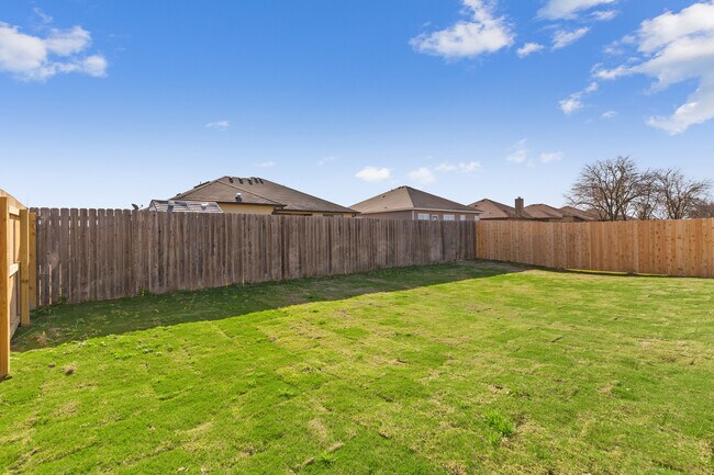 Building Photo - 623 Parkfield Ln