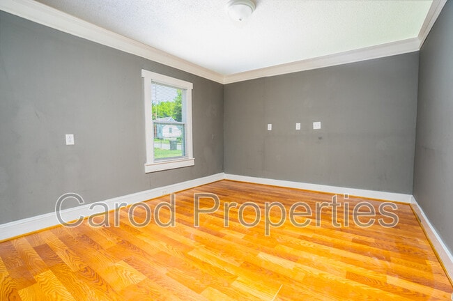 Building Photo - 136 Powder St SW