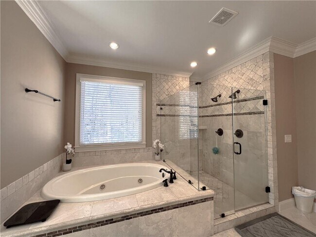 Building Photo - 2210 Bryant Pl Ct