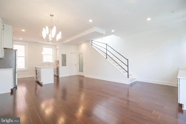 Building Photo - 1640 19th St NW