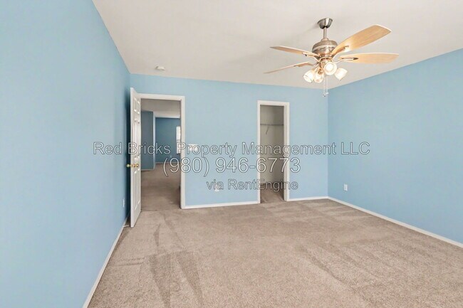 Building Photo - 10805 Dry Stone Dr
