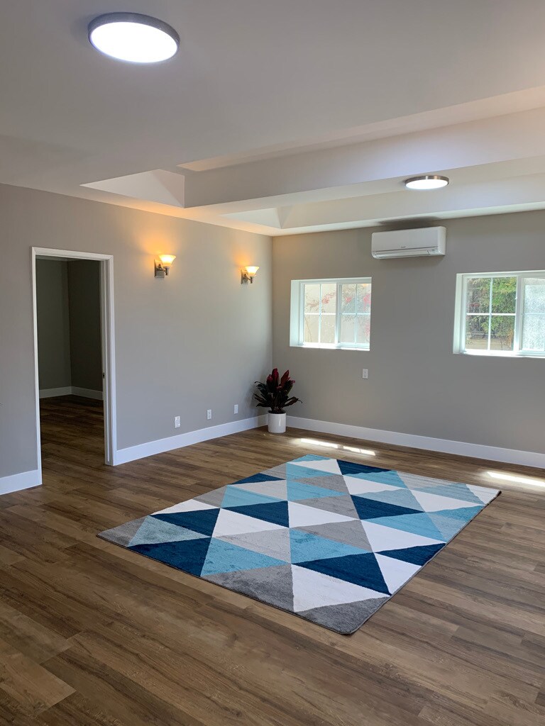 Building Photo - 4236 Cleveland Ave