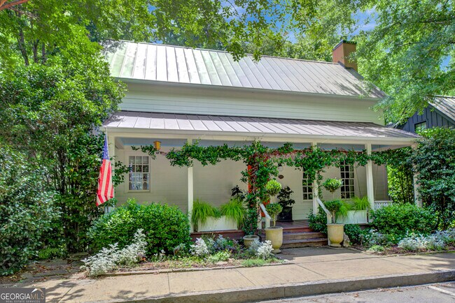 Primary Photo - 9043 Selborne Ln