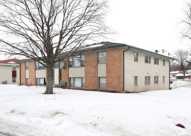Building Photo - 6379 Highway 65 NE
