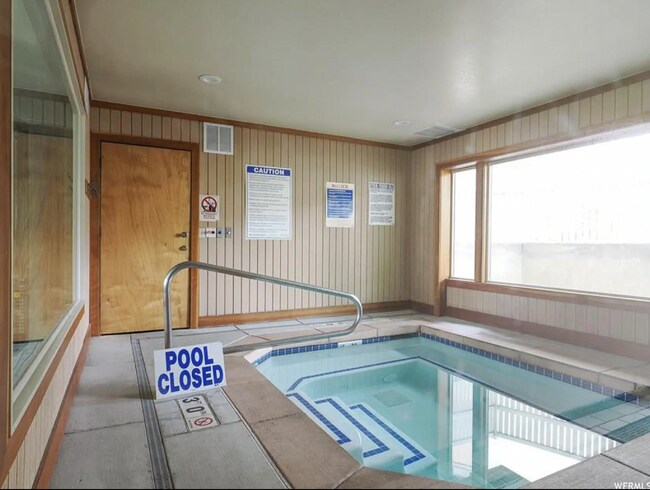 Building Photo - 6881 S Countrywoods Cir