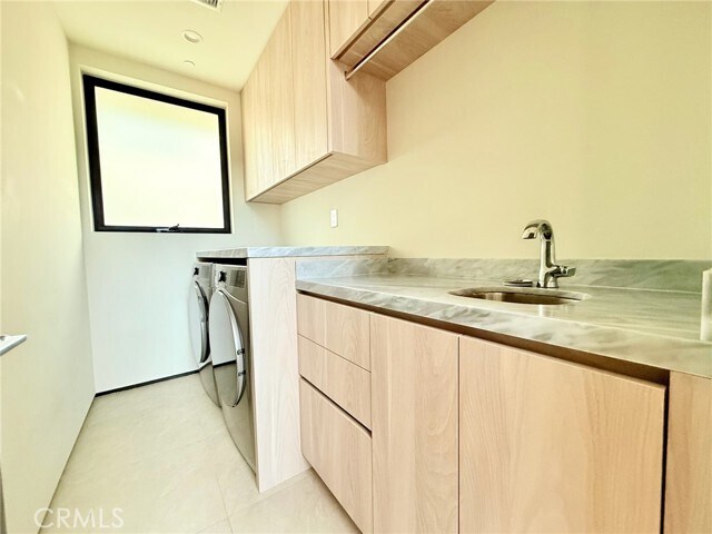 Building Photo - 6430 Drexel Ave