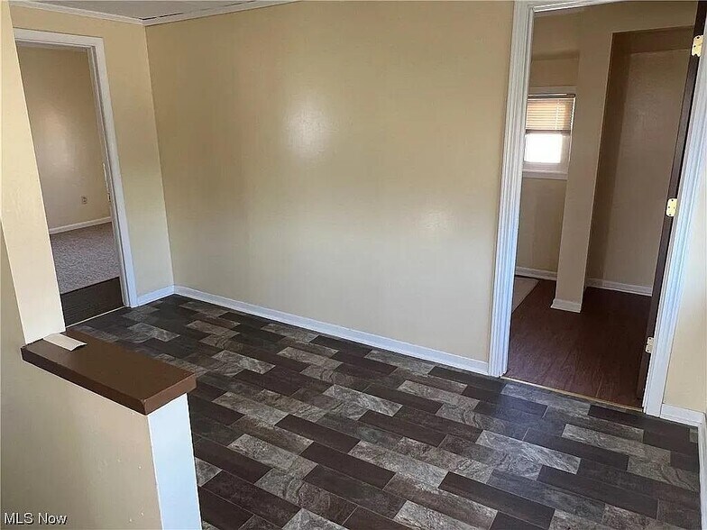 Building Photo - 1127 Minerva Ct NW