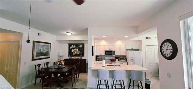 Building Photo - 16615 Lake Cir Dr