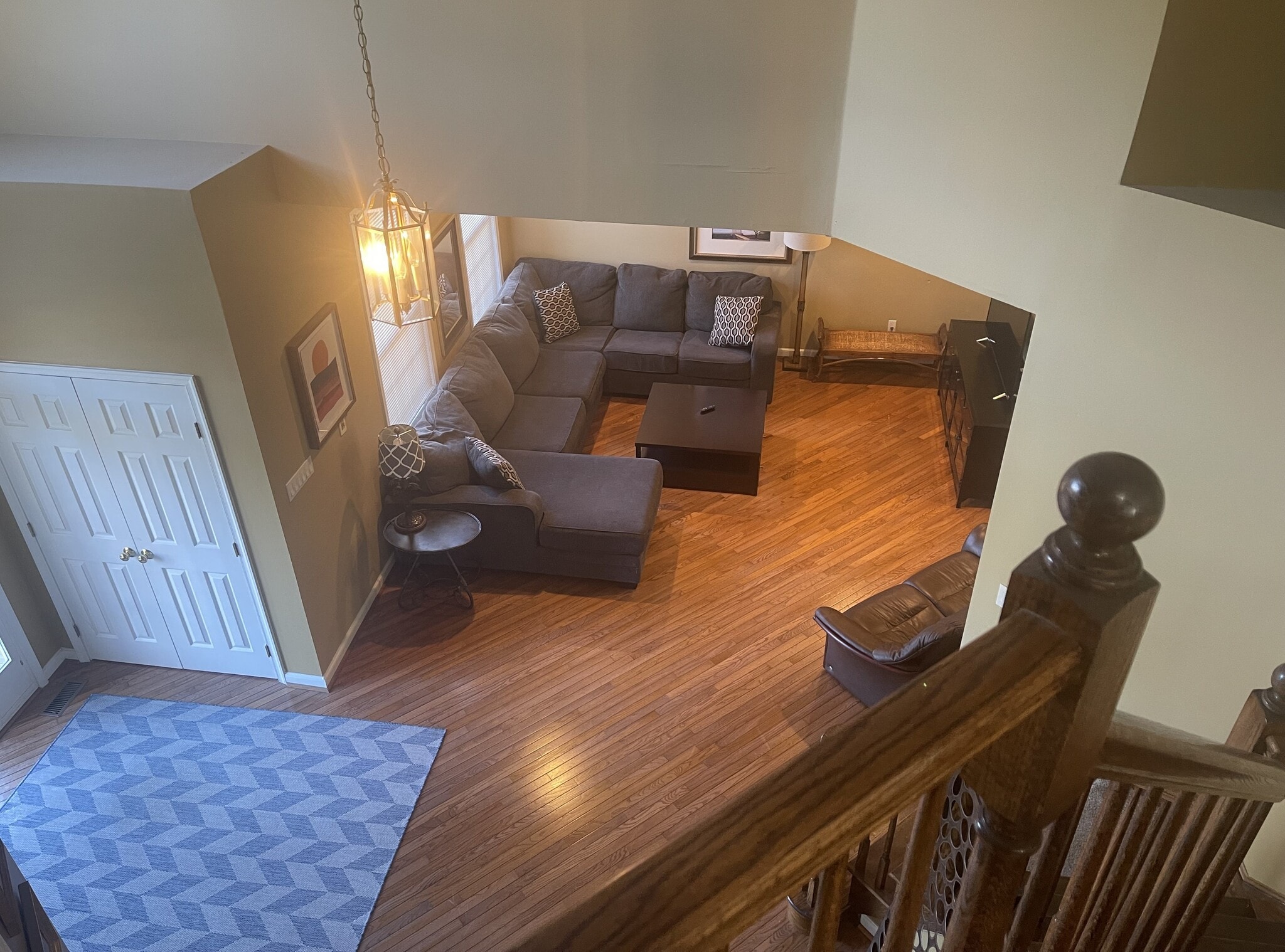 Living Room - 1006 Glendevon Dr