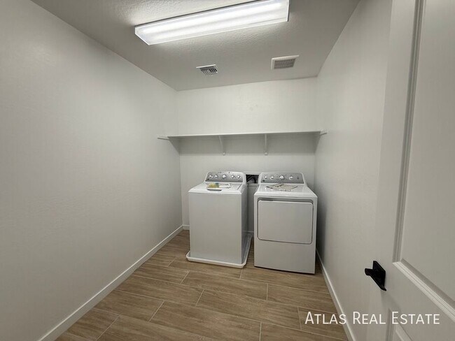 Building Photo - 16973 W Allen St.