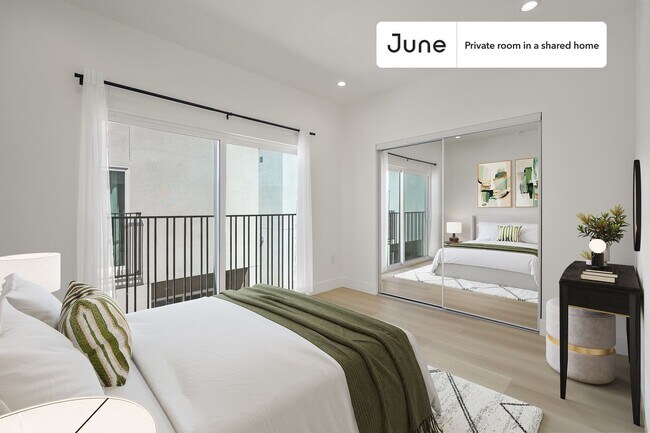 Primary Photo - Private bedroom in 5 bed/5 bath Home